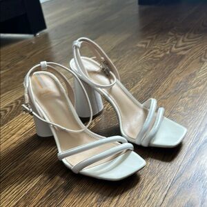 Sam Edelman Kia Sandal heel